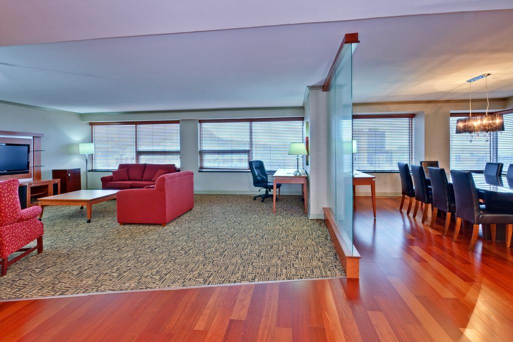 Holiday Inn Montreal Midtown Zewnętrze zdjęcie