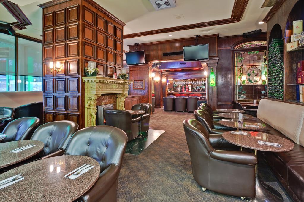 Holiday Inn Montreal Midtown Zewnętrze zdjęcie