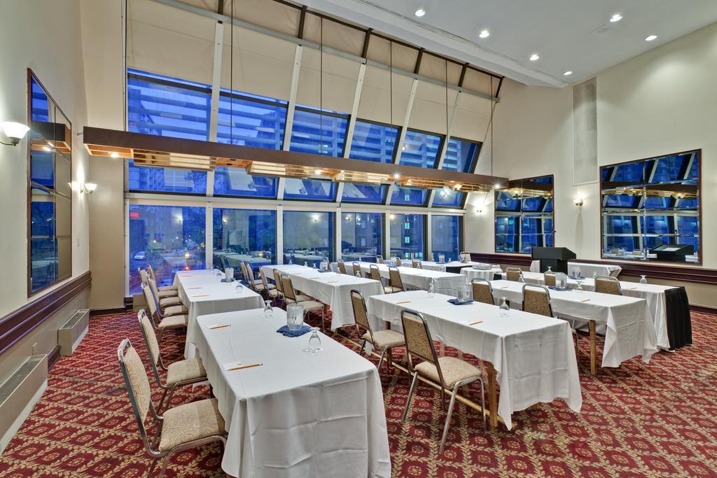 Holiday Inn Montreal Midtown Zewnętrze zdjęcie